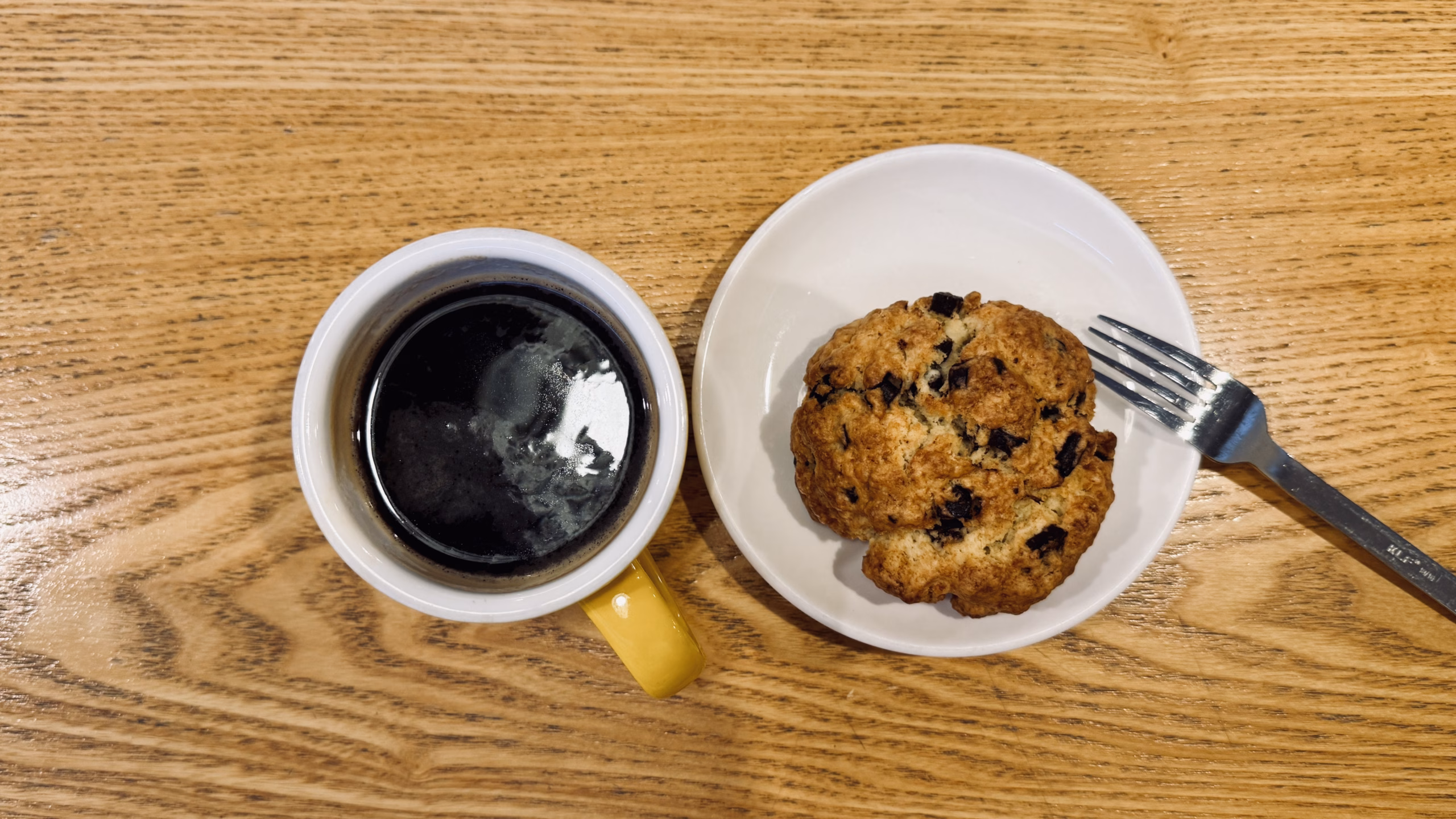 주차하기 편한곳에서 커피 한잔